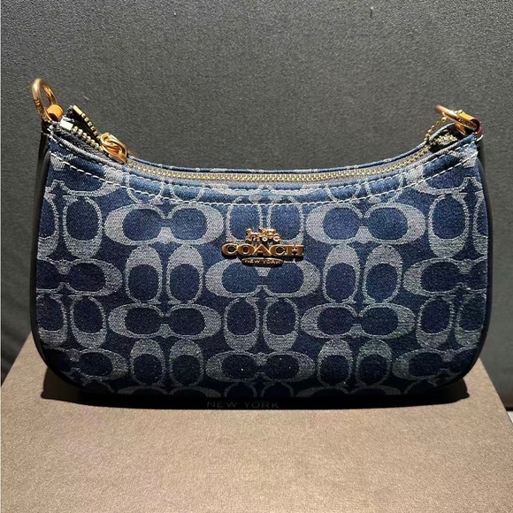 Coach Navy and Tan Mini Bag - Picture 2 of 7